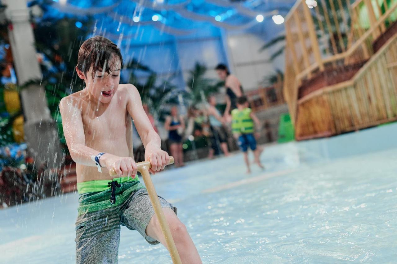 Hotel Valcartier แซ็ง-กาเบรียล-เดอ-วัลกาทิเยร์ ภายนอก รูปภาพ